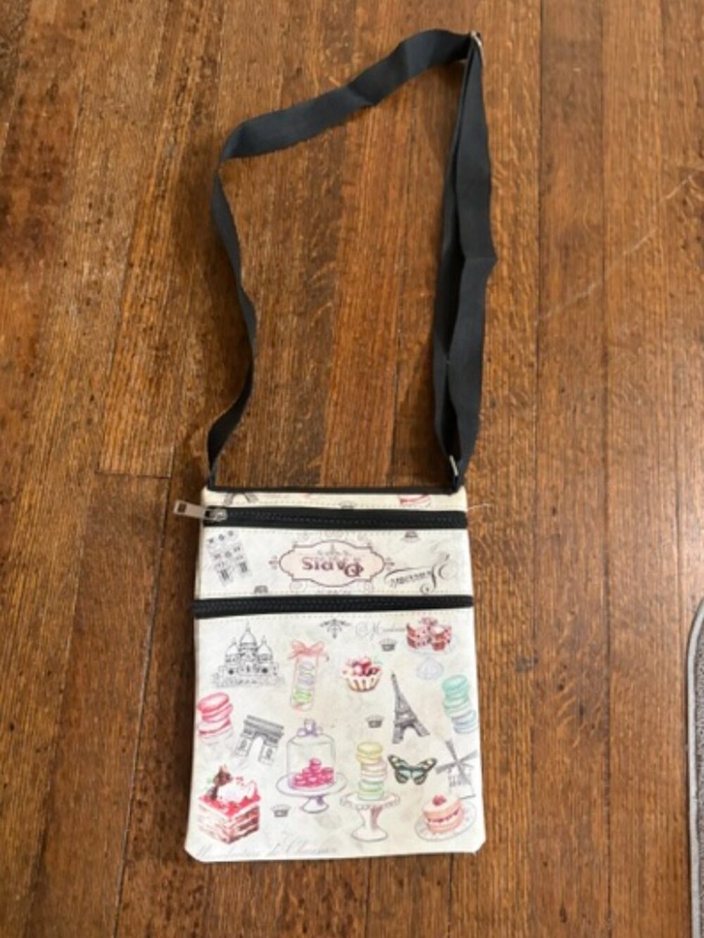 Messenger sling from Paris